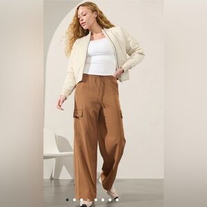 Athleta Promenade Cargo high rise pant
